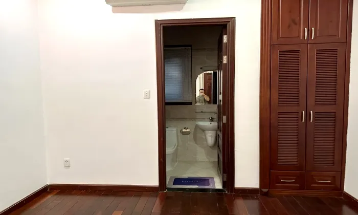 Good Conditions Villa For Rent 216 Nguyen Van Huong Thao Dien HCM 500sqm 2,500 USD/month