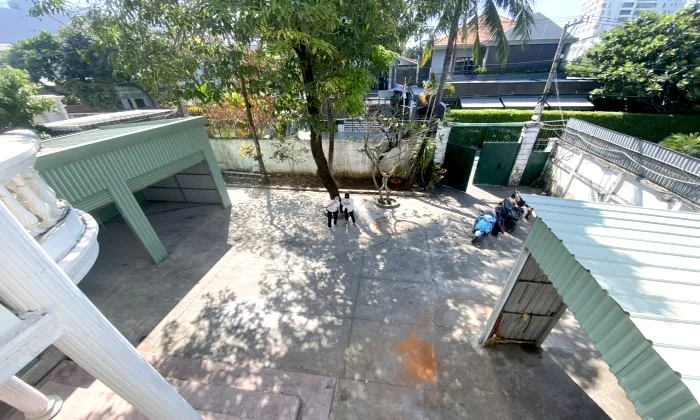 Big Villa For Rent in Dang Huu Pho Street Thao Dien HCMC 700sqm 5,500 USD/month