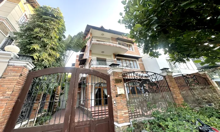 Four Bedroom House For Rent in Eden Compound Nguyen Van Huong Thao Dien HCM 450sqm 2,200 USD/month