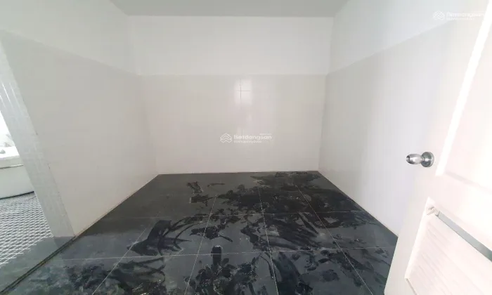 Nice House For Rent in 215 Nguyen Van Huong Thao Dien HCMC 450sqm 2,500 USD/month