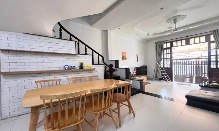Nice Three Bedroom House For Rent Lang Bao Chi Thao Dien HCMC 200sqm 1,000 USD/month