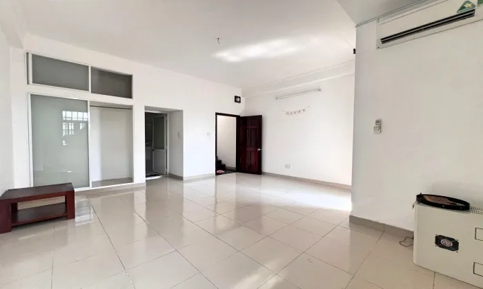 Nice Three Bedroom House For Rent Lang Bao Chi Thao Dien HCMC 200sqm 1,000 USD/month