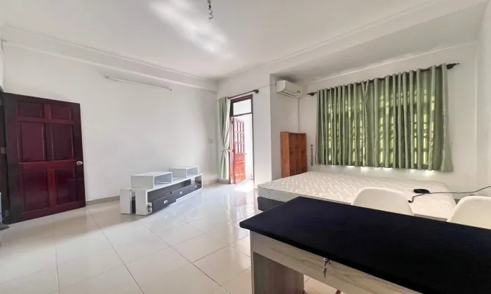 Nice Three Bedroom House For Rent Lang Bao Chi Thao Dien HCMC 200sqm 1,000 USD/month