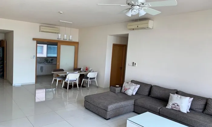 Good Size Three Bedroom The Vista An Phu Apartment for rent HCM 140sqm 1,600 USD/month