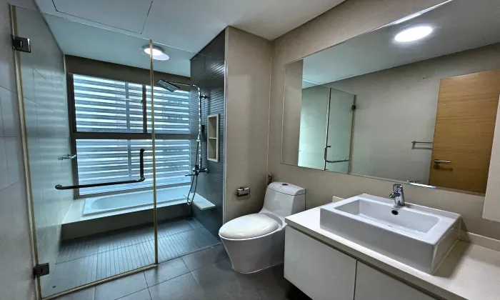 Unfurnished Good Rent 04 Bedroom The Vista Apartment for rent HCMC 172sqm 2,200 USD/month