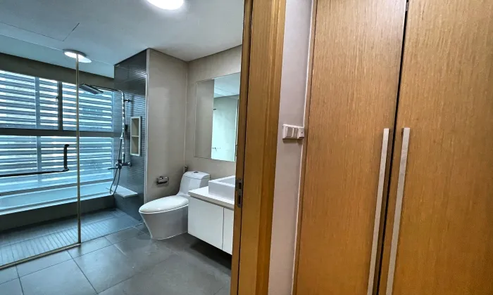 Unfurnished Good Rent 04 Bedroom The Vista Apartment for rent HCMC 172sqm 2,200 USD/month