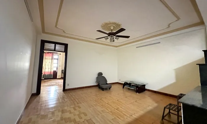 Big Commercial House For Rent Behind The Vista An Phu District 2 HCMC 400sqm 1,800 USD/month