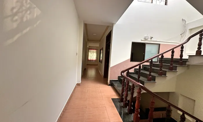 Big Commercial House For Rent Behind The Vista An Phu District 2 HCMC 400sqm 1,800 USD/month