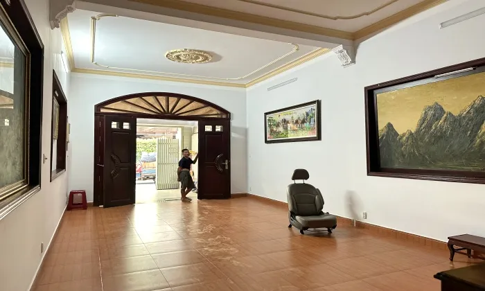Big Commercial House For Rent Behind The Vista An Phu District 2 HCMC 400sqm 1,800 USD/month