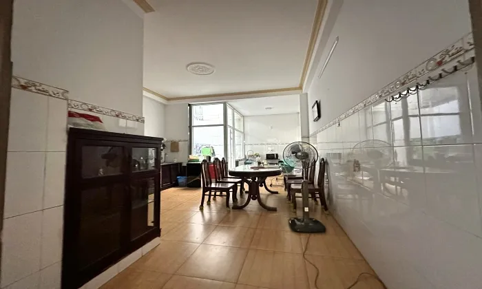 Big Commercial House For Rent Behind The Vista An Phu District 2 HCMC 400sqm 1,800 USD/month