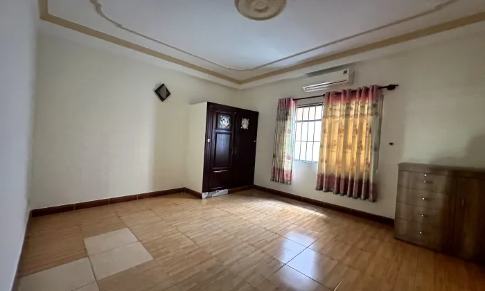 Big Commercial House For Rent Behind The Vista An Phu District 2 HCMC 400sqm 1,800 USD/month