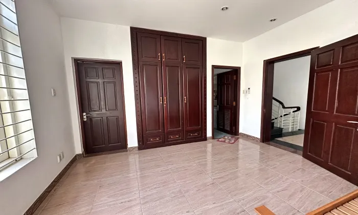 Nice House For Rent in Tran Nao Street Binh An Ward District 2 HCM 400sqm 2,000 USD/month