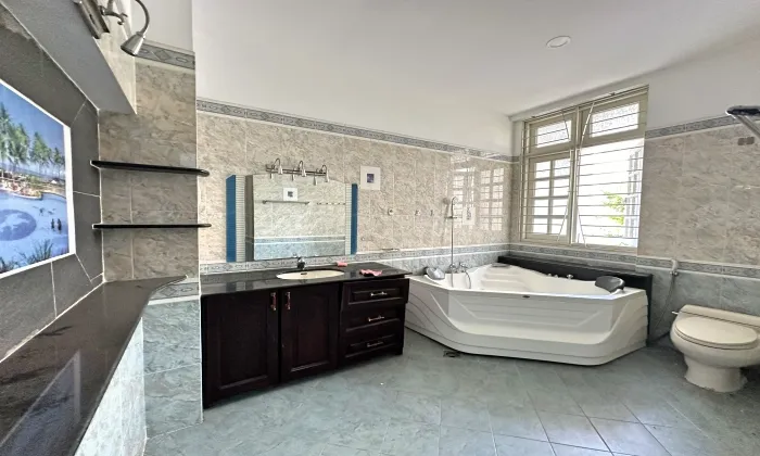 Nice House For Rent in Tran Nao Street Binh An Ward District 2 HCM 400sqm 2,000 USD/month