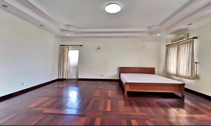 Corner Villa for rent in 216 Nguyen Van Huong Thao Dien HCMC 450sqm 2,700 USD/month