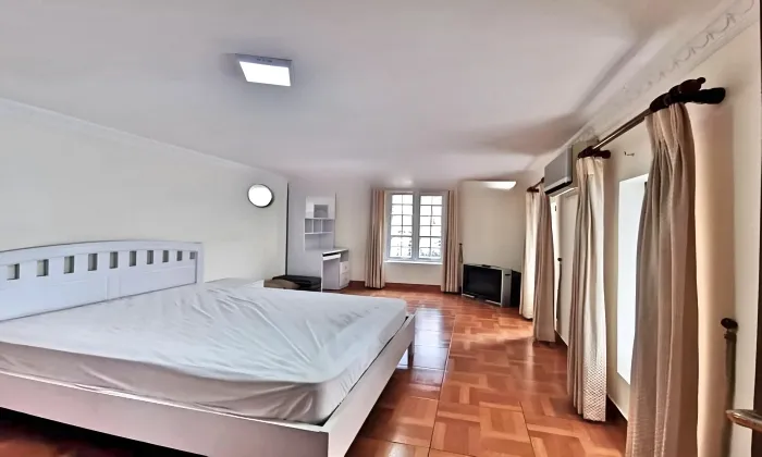 Corner Villa for rent in 216 Nguyen Van Huong Thao Dien HCMC 450sqm 2,700 USD/month