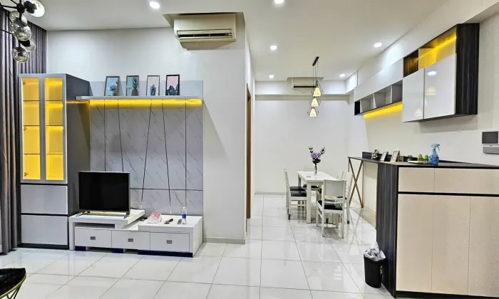 Pool View 02 Bedrooms The Vista An Phu For Rent in HCMC 101sqm 1,000 USD/month