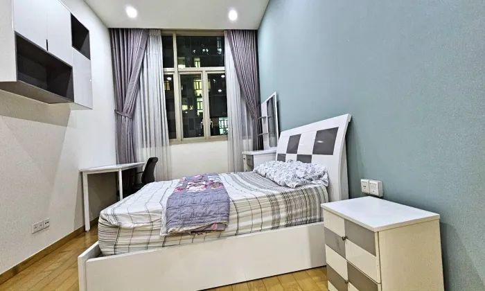 Pool View 02 Bedrooms The Vista An Phu For Rent in HCMC 101sqm 1,000 USD/month