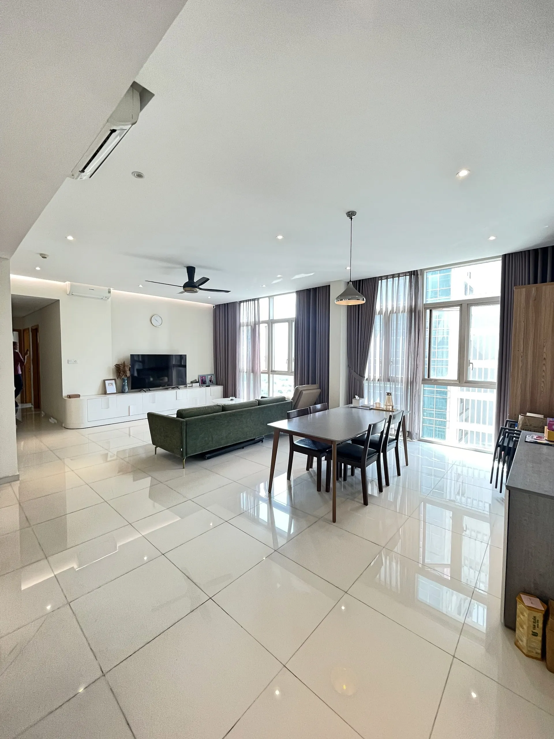 04 Bedroom Pool View The Vista An Phu Apartment For Rent HCM 172sqm 2,400 USD/month