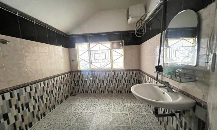 Big House For Rent in 215 Nguyen Van Huong Thao Dien HCMC 400sqm 1,800 USD/month