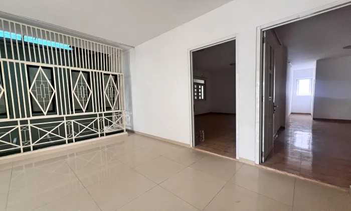 Big House For Rent in 215 Nguyen Van Huong Thao Dien HCMC 400sqm 1,800 USD/month