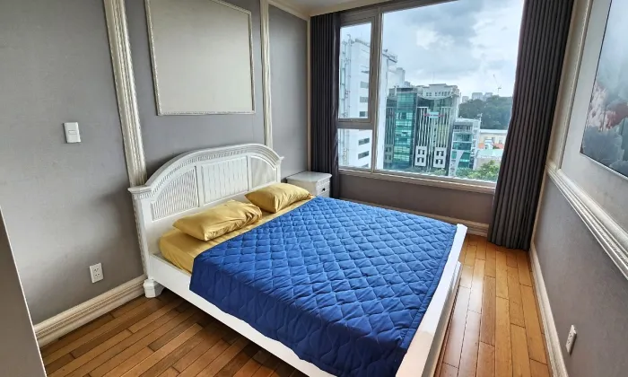 Two Bedroom Leman Apartment For Rent With Bathtub District 3 HCMC 75sqm 1,300 USD/month