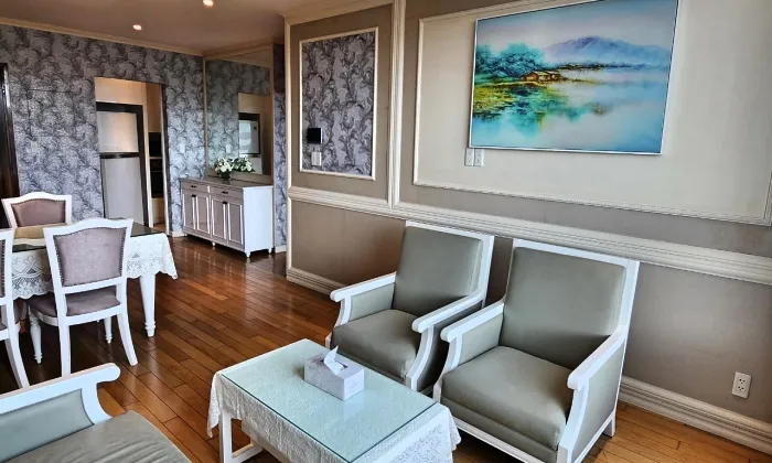 Two Bedroom Leman Apartment For Rent With Bathtub District 3 HCMC 75sqm 1,300 USD/month