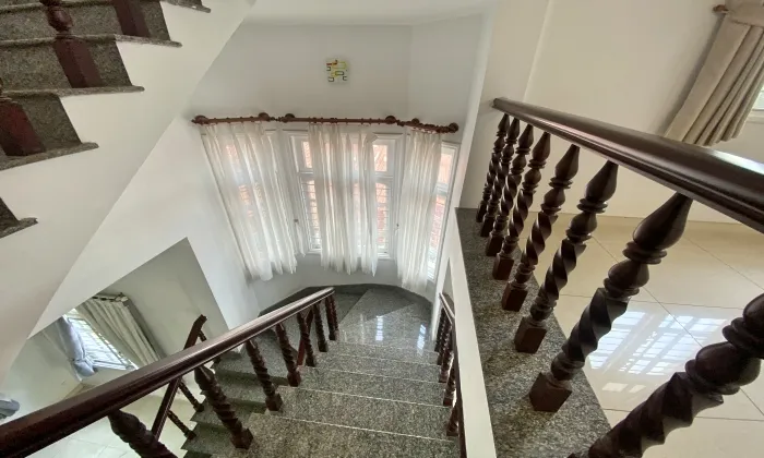 Nice conditions House For Rent in 204 Nguyen Van Huong St Thao Dien HCM 350sqm 1,800 USD/month