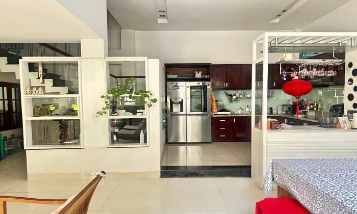 Fully furnished House For Rent in Street 02 Thao Dien Ward HCMC 300sqm 2,000 USD/month