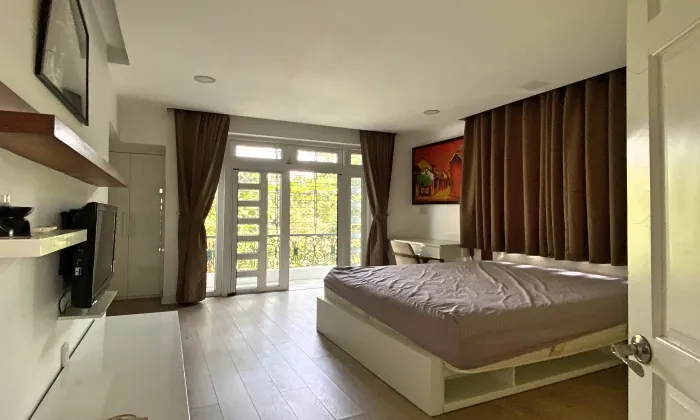 Very Good House For Rent in Eden Compound 118 Nguyen Van Huong HCM 450sqm 2,200 USD/month