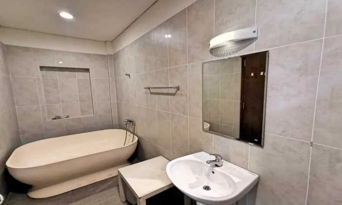 Big Villa For Rent in 204 Nguyen Van Huong Thao Dien Ho Chi Minh City 400sqm 4,000 USD/month