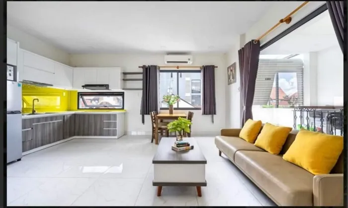Balconies Two Bedroom 100Sqm Apartment For Rent in Thao Dien HCM 900 USD/month