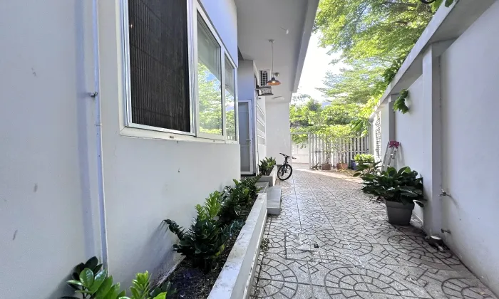 02 Bedroom Garden House for rent in 204B Nguyen Van Huong Thao Dien HCMC 350sqm 1,800 USD/month