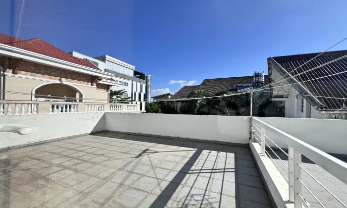 02 Bedroom Garden House for rent in 204B Nguyen Van Huong Thao Dien HCMC 350sqm 1,800 USD/month