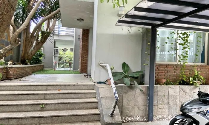Modern home for rent in Lang Bao Chi Thao Dien District 2 HCMC 300sqm 2,700 USD/month
