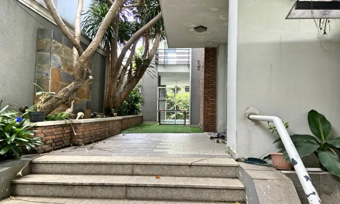 Modern home for rent in Lang Bao Chi Thao Dien District 2 HCMC 300sqm 2,700 USD/month