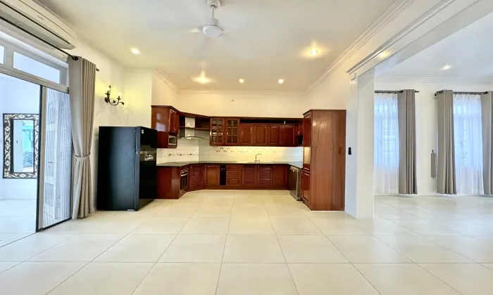 Private Home Villa For Rent in 215 Nguyen Van Huong Thao Dien Ho Chi Minh City 500sqm 3,800 USD/month