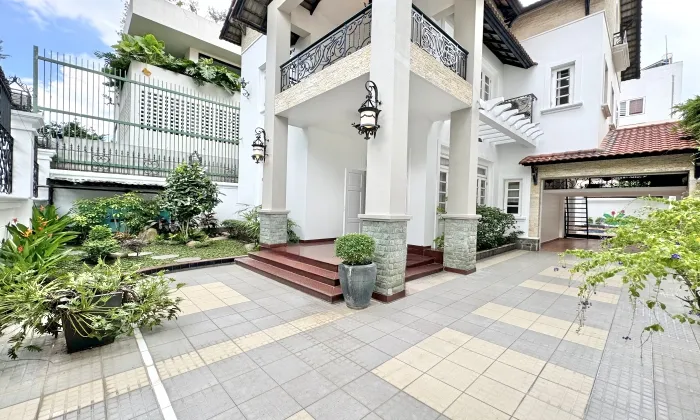 Private Home Villa For Rent in 215 Nguyen Van Huong Thao Dien Ho Chi Minh City 500sqm 3,800 USD/month