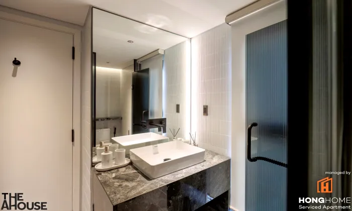 So Luxury One Bedroom Anhouse Serviced Apartment in Dakao District 1 HCM 45sqm 1,300 USD/month