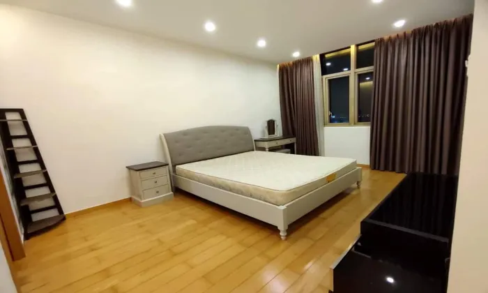 Highway View Two Bedroom The Vista Apartment for rent in An Phu HCM 101sqm 900 USD/month