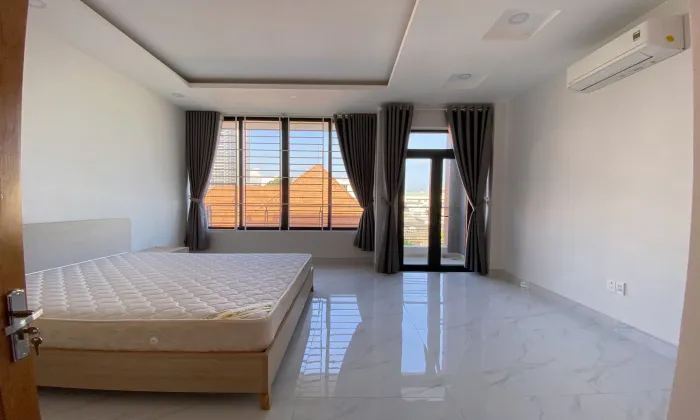 Spacious and New House For Rent in Street 41 Thao Dien Ward Ho Chi Minh 350sqm 1,800 USD/month