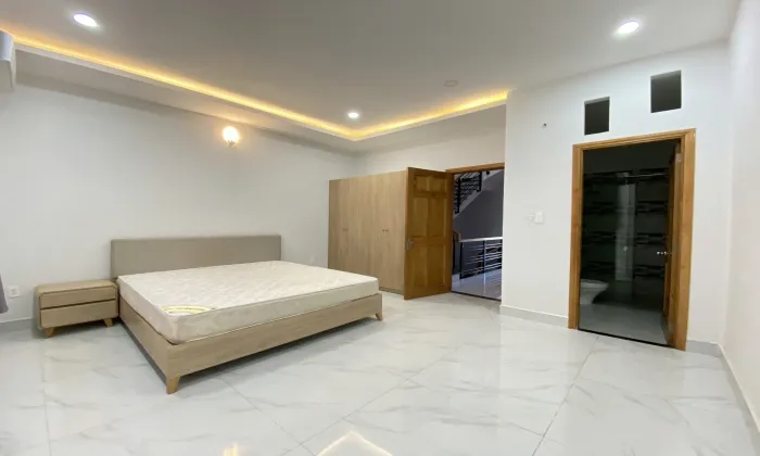 Spacious and New House For Rent in Street 41 Thao Dien Ward Ho Chi Minh 350sqm 1,800 USD/month