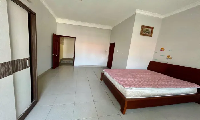 Furnished house for rent in Street 5 Lang Bao Chi Thao Dien Ward HCM 165sqm 1,000 USD/month