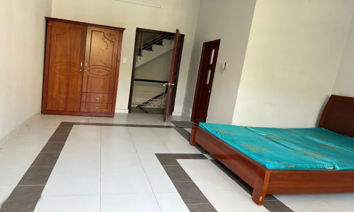Furnished house for rent in Street 5 Lang Bao Chi Thao Dien Ward HCM 165sqm 1,000 USD/month