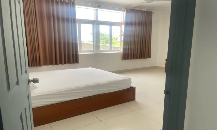 Small house for rent in An Phu Compound An Phu Ward HCMC 200sqm 2,000 USD/month