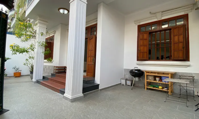 Bright and Clean House For Rent in Truc Duong Lang Bao Chi Thao Dien HCM 250sqm 1,800 USD/month