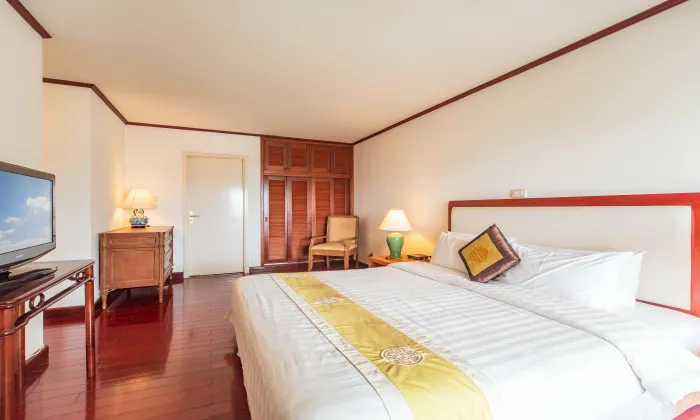 250Sqm 4 Bedroom Saigon Domaine Residence Apartment For Rent HCM 3,850 USD/month