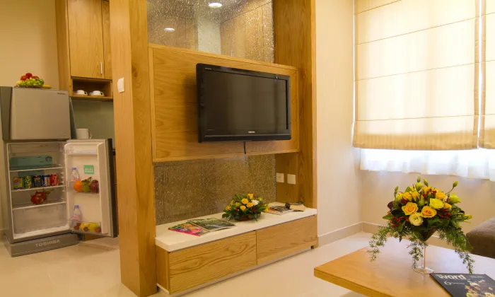 Studio Mayfair Suites Serviced Apartment For Rent in District 1 HCMC 37sqm 700 USD/month