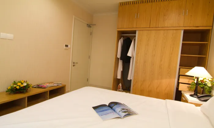 Studio Mayfair Suites Serviced Apartment For Rent in District 1 HCMC 37sqm 700 USD/month