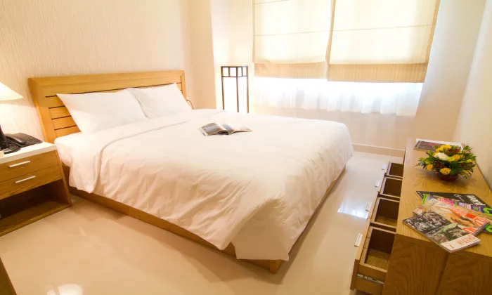 Studio Mayfair Suites Serviced Apartment For Rent in District 1 HCMC 37sqm 700 USD/month