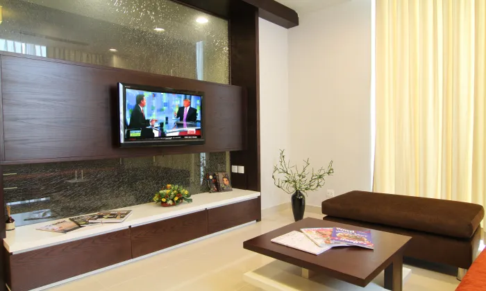 One Bedroom Mayfair Suites Serviced Apartment For Rent in District 1 HCM 50sqm 900 USD/month